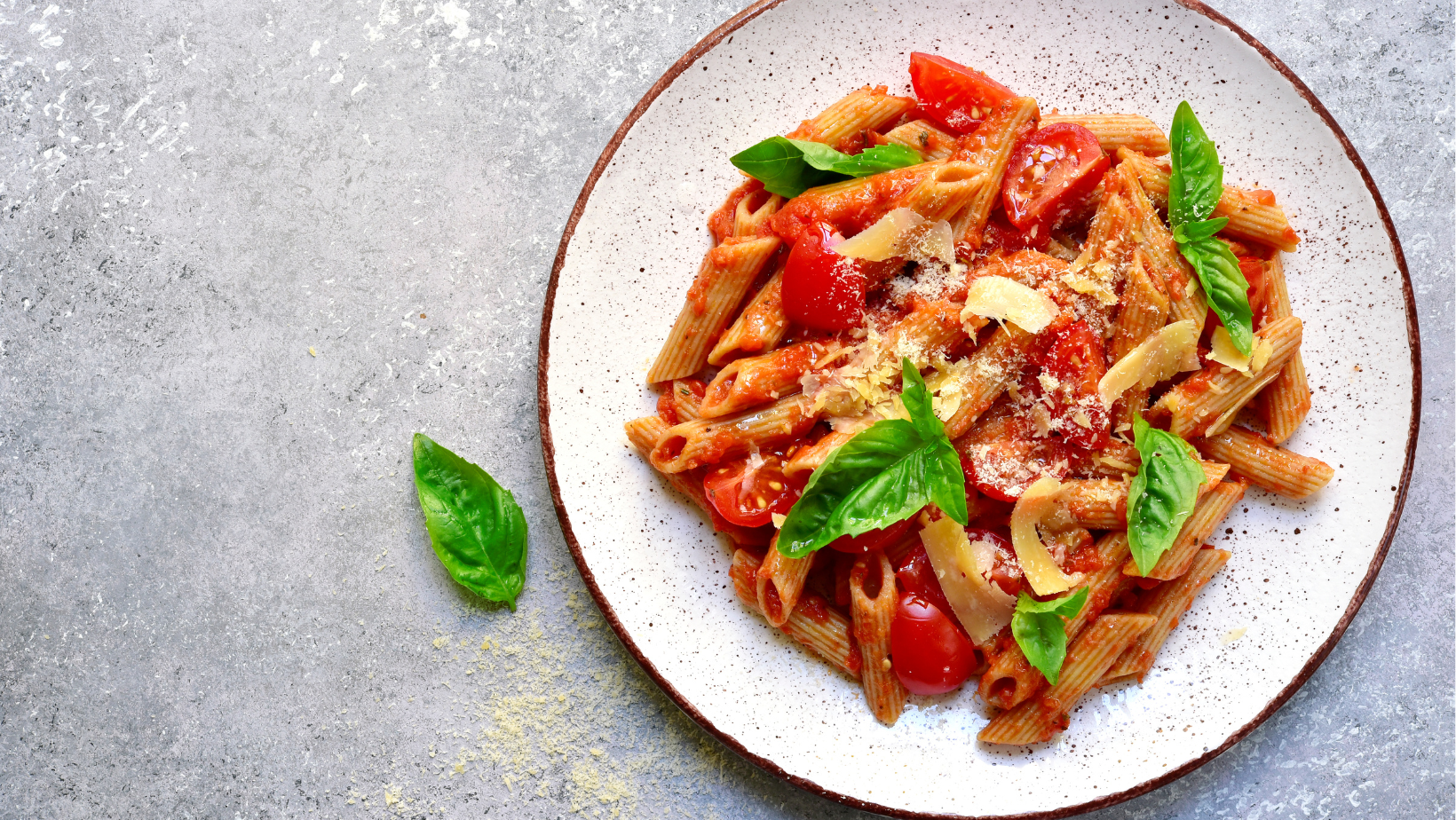 Paradicsomos vöröslencsés penne