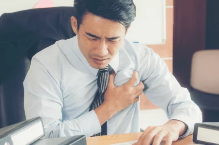 Erős szívdobogás? 11 lehetséges ok a háttérben